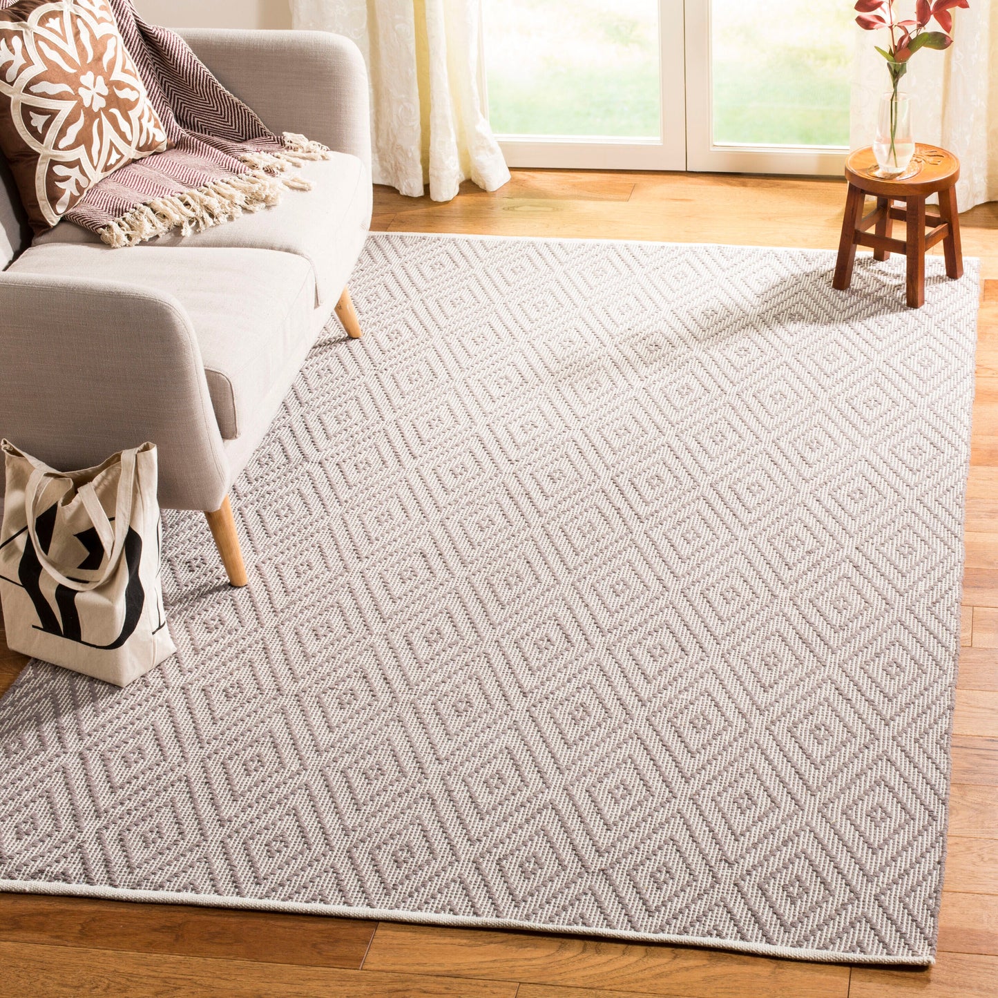 Safavieh Montauk Brighton 9 x 12 (ft) Cotton Gray/Ivory Rectangular Indoor Geometric Coastal Spot Clean Only Area rug