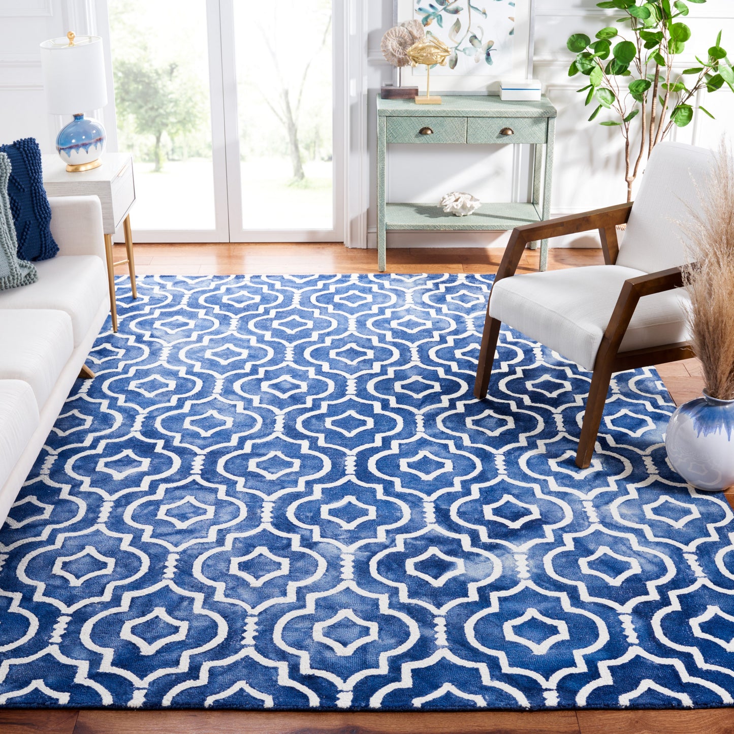 Safavieh Dip Dye Danna 8 x 10 (ft) Tufted Wool Navy/Ivory Rectangular Indoor Geometric Bohemian/Eclectic Spot Clean Only Area rug