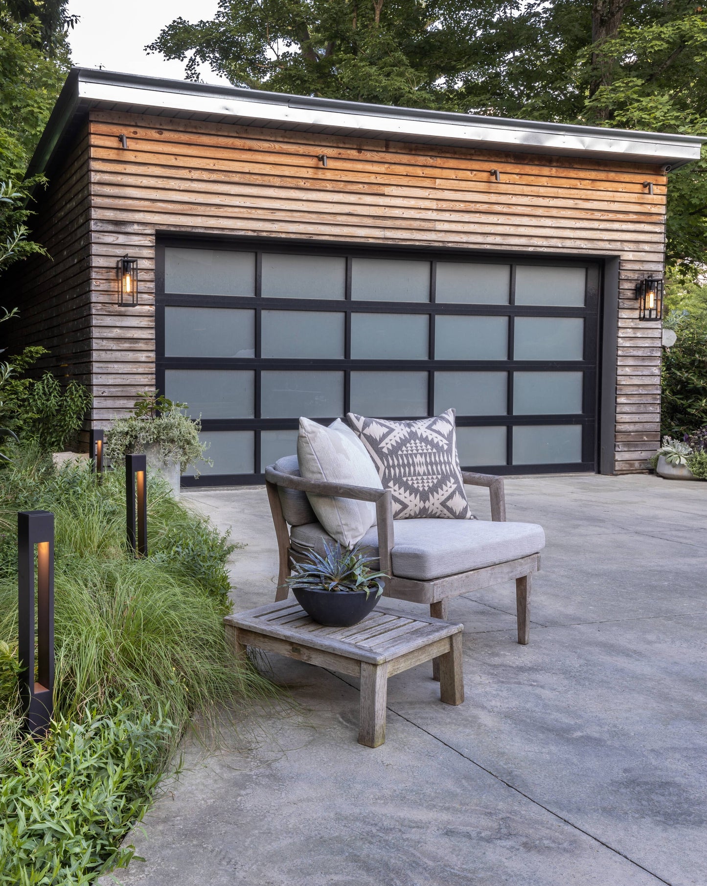 Hinkley Max 1 -Light 13.25-in H Black Hardwired Integrated LED Outdoor Wall Light