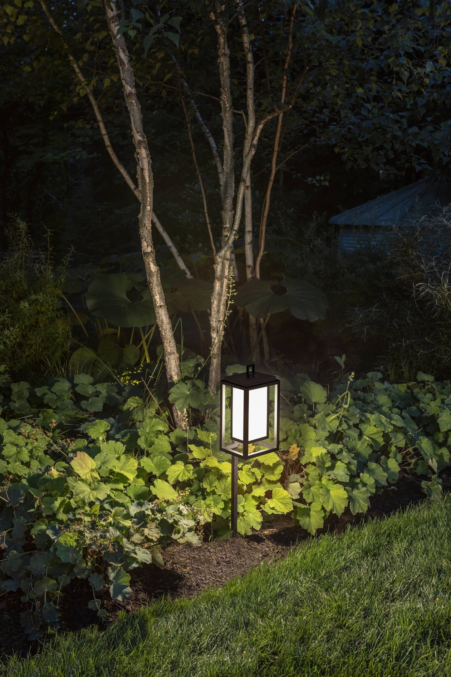 Hinkley Republic 150 -Lumens 1.5 -Watt Black Low voltage Hardwired LED Outdoor Path Light ( 2700-K )