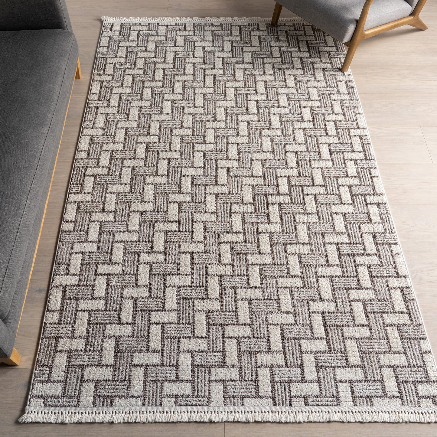 nuLOOM Alora Geometric Tassels 9ft. x 12ft. Ivory Area Rug