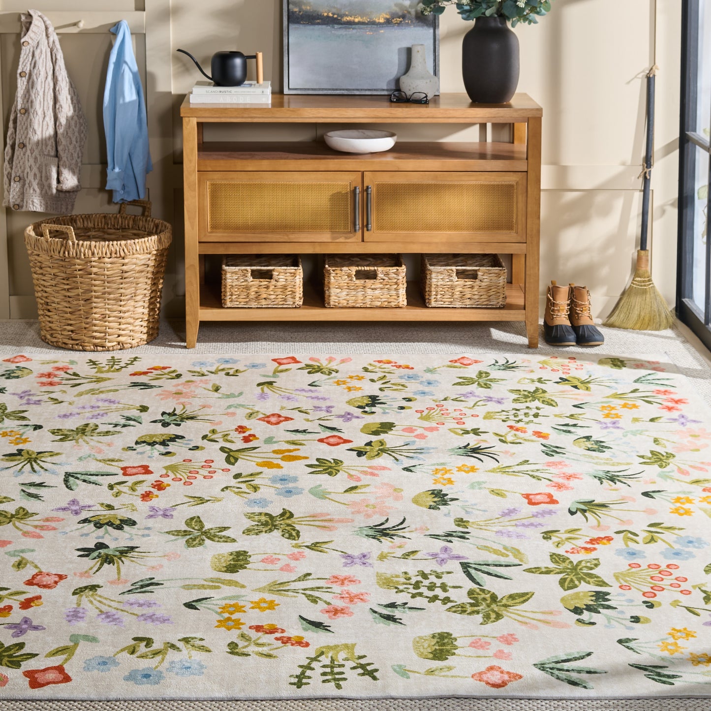 Safavieh Martha Stewart Washable Floral 186B Beige/Red 9ft x 12ft Country Floral Rug