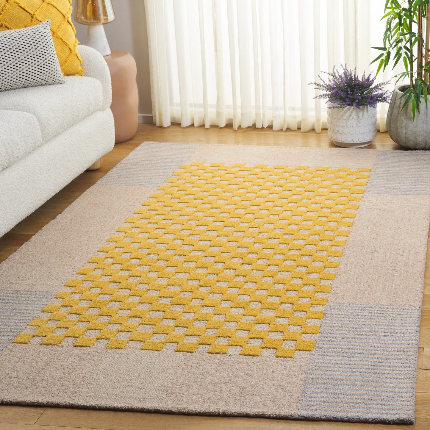 Safavieh Genre 207 Checkered Gold/Beige Contemporary 5ft x 8ft Medium Rectangle Rug
