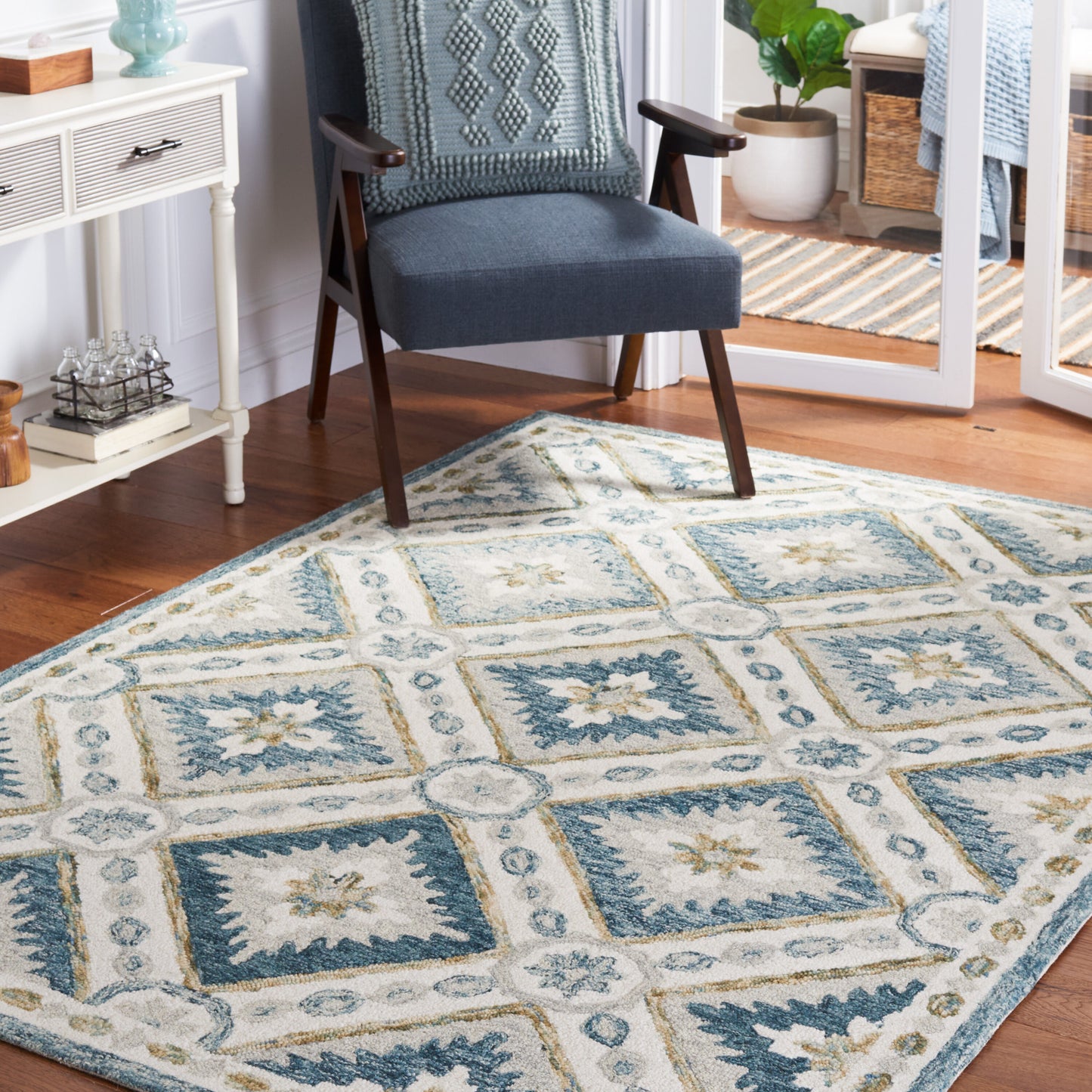 Safavieh Martha Stewart Tufted 4652 Blue/Ivory Traditional 5ft x 8ft Medium Rectangle Rug