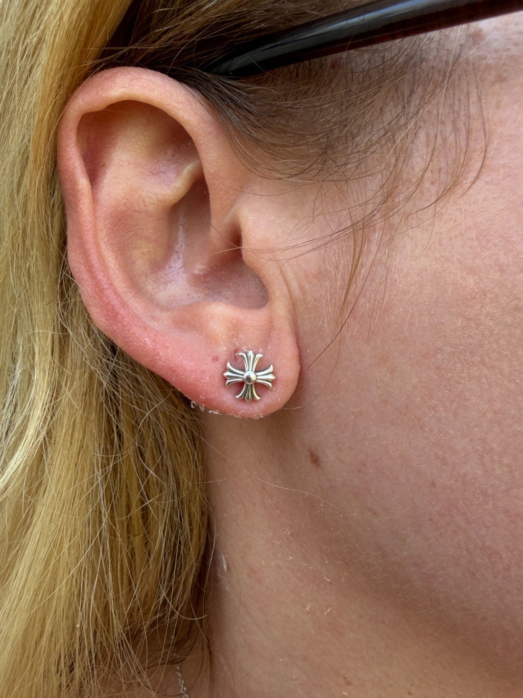 Hearts Of Chrome Cross Earrings - 925 Silver Oxidized - 8mm