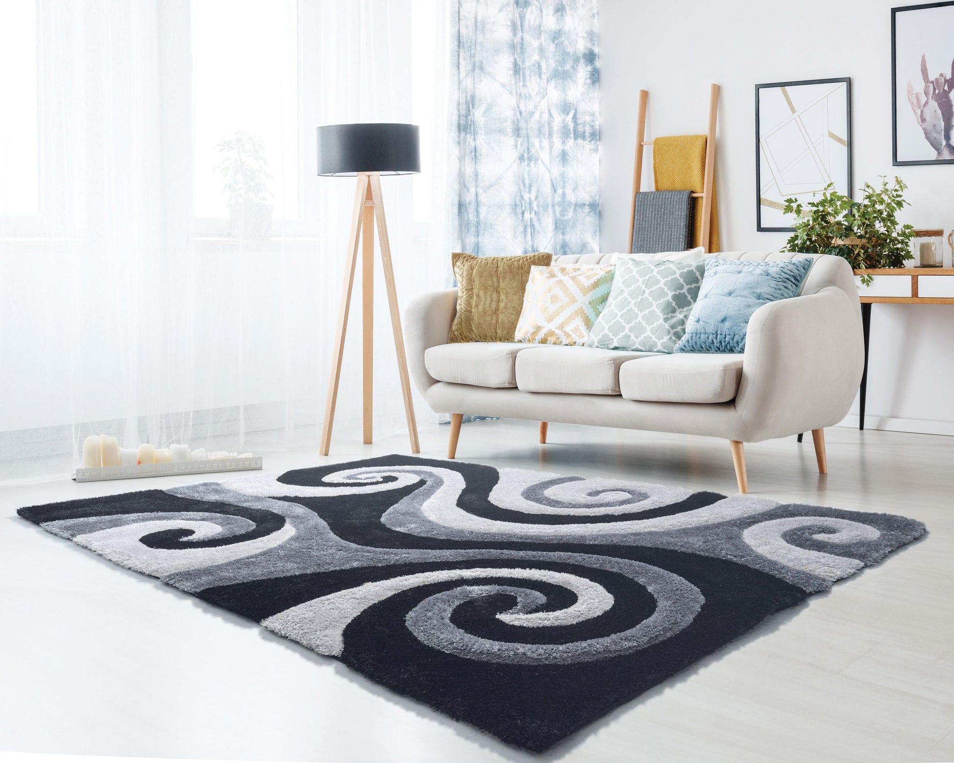 United Weavers Of America Finesse 5 x 7 (ft) Black Rectangular Indoor Geometric Area rug