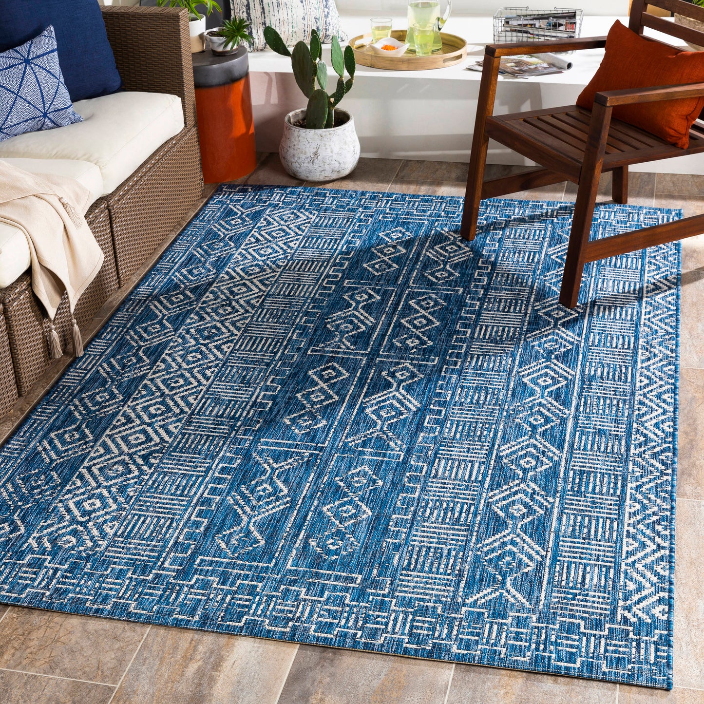 Livabliss Eagean 7 x 9 (ft) Flatweave Polypropylene Denim Rectangular Indoor/Outdoor Medallion Moroccan Spot Clean Only Pet Friendly Area rug