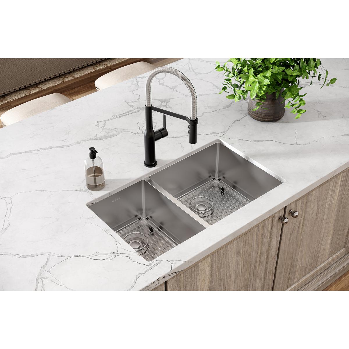 Elkay Crosstown Undermount 31.5-in x 18.5-in Stainless steel Double offset bowl 18 -Gauge Kitchen Sink
