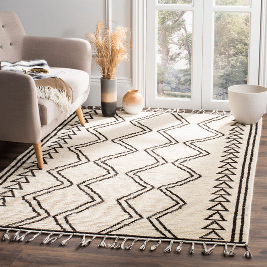 Safavieh Kenya April 6 x 9 (ft) Knotted Wool Ivory/Black Rectangular Indoor Abstract Bohemian/Eclectic Spot Clean Only Area rug