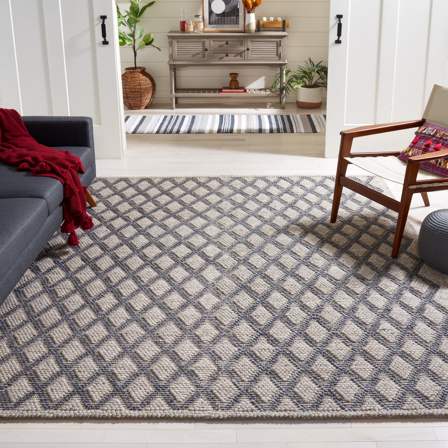 Safavieh Natura Kara 8 x 10 (ft) Wool Silver Rectangular Indoor Trellis Bohemian/Eclectic Spot Clean Only Area rug