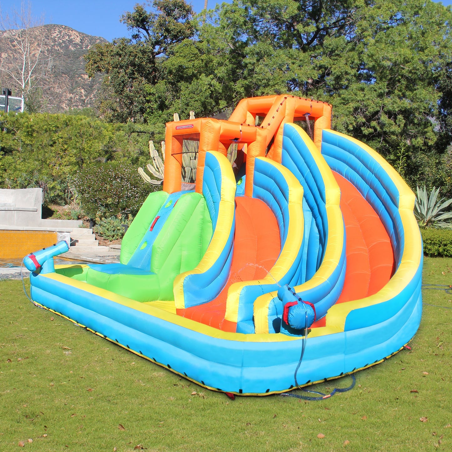 Sportspower Twin Peaks 163.2-in Polyester Bounce house water slide