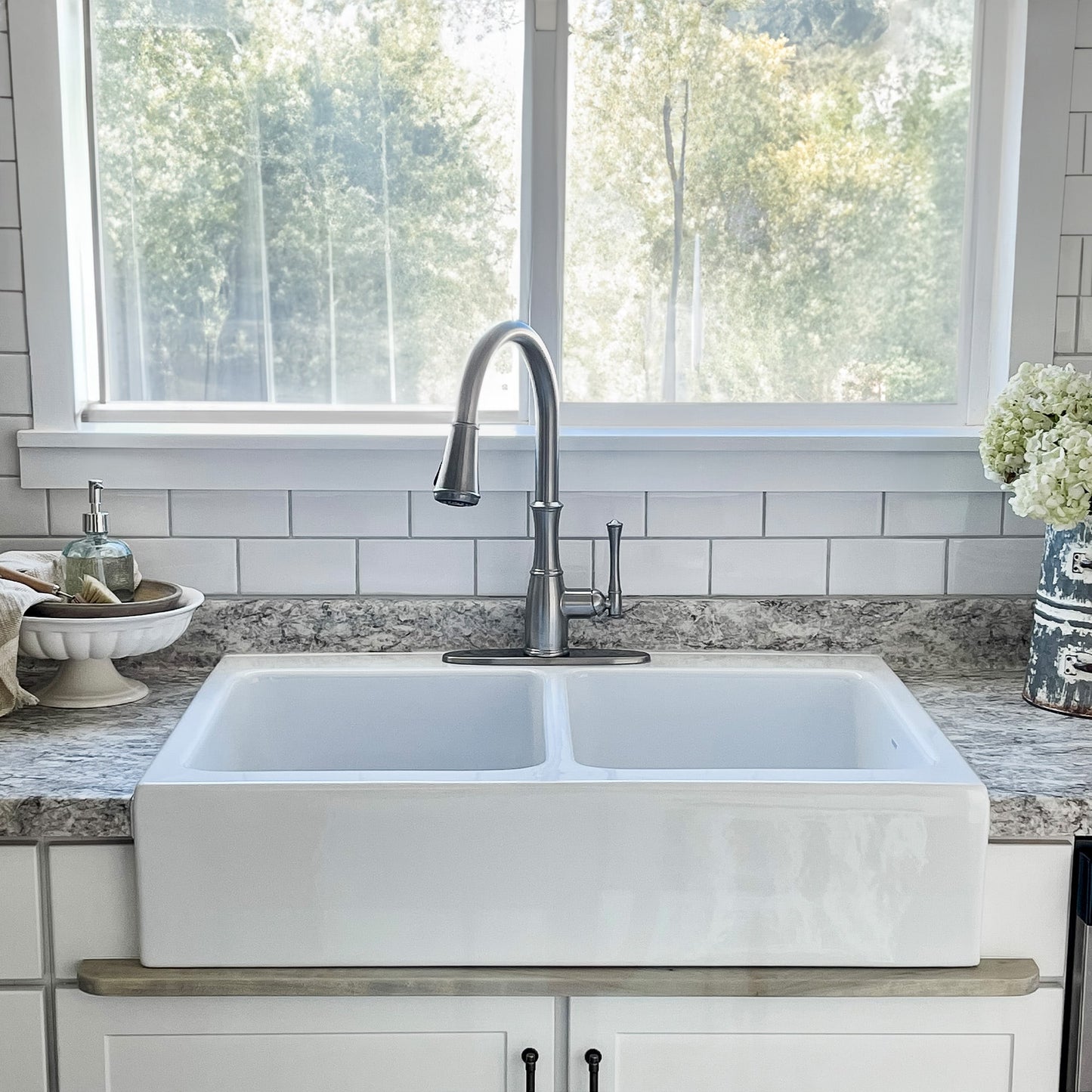 SINKOLOGY Parker Farmhouse apron front 33.85-in x 24.25-in Fireclay Double equal bowl Kitchen Sink