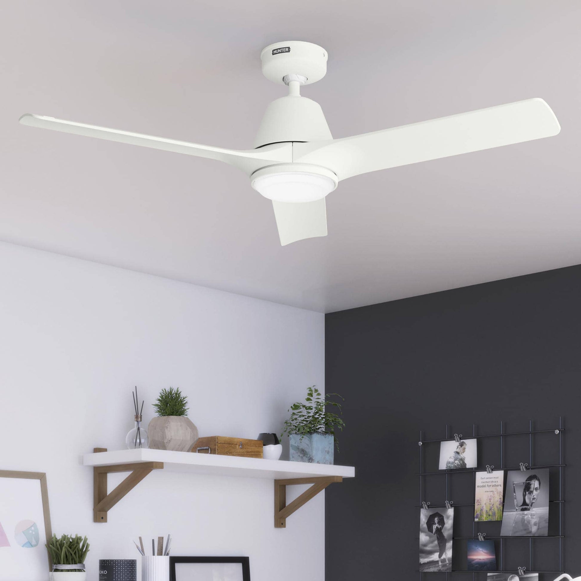 Hunter Aeronaut ENERGY STAR SMART 52-in Matte White with Matte White Blades Integrated LED Covered Outdoor Smart Propeller Ceiling Fan With Light 3 -Blade