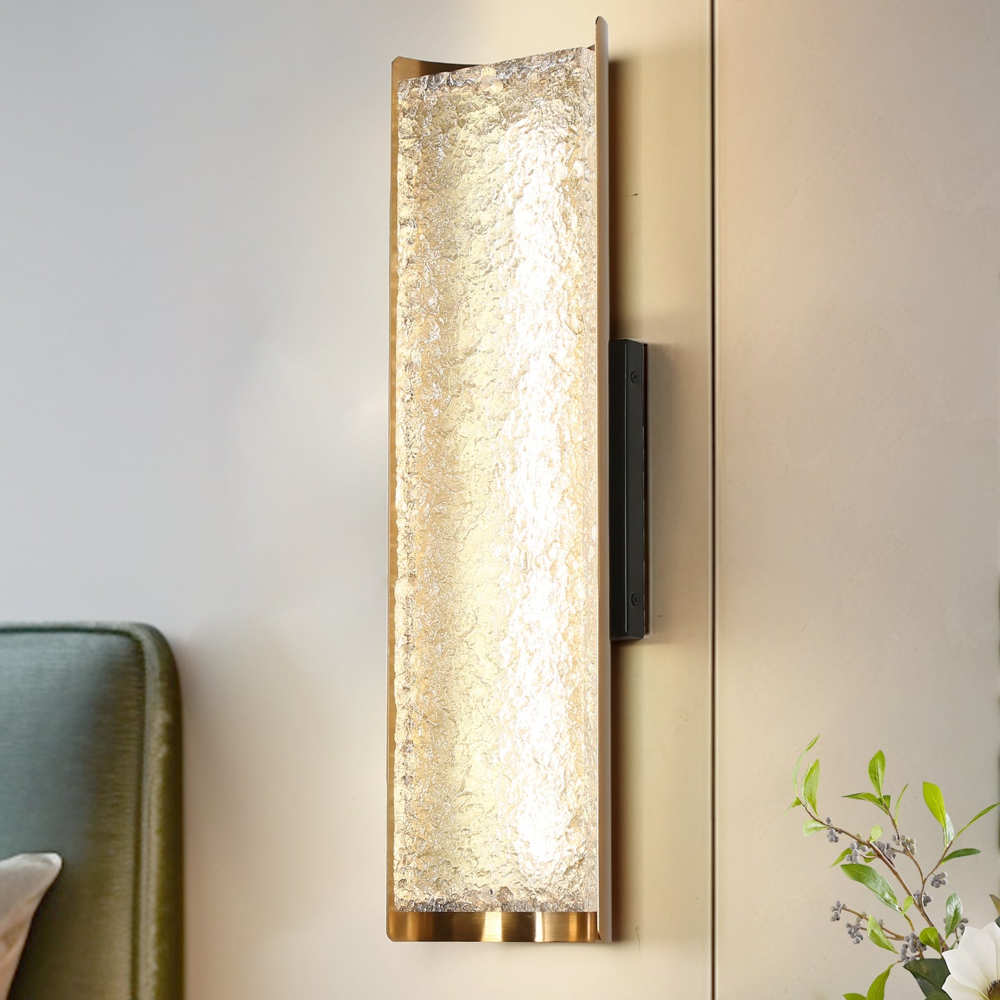 Uolfin 6.3-in W 1 -Light Polished Black Integrated LED Wall Sconce