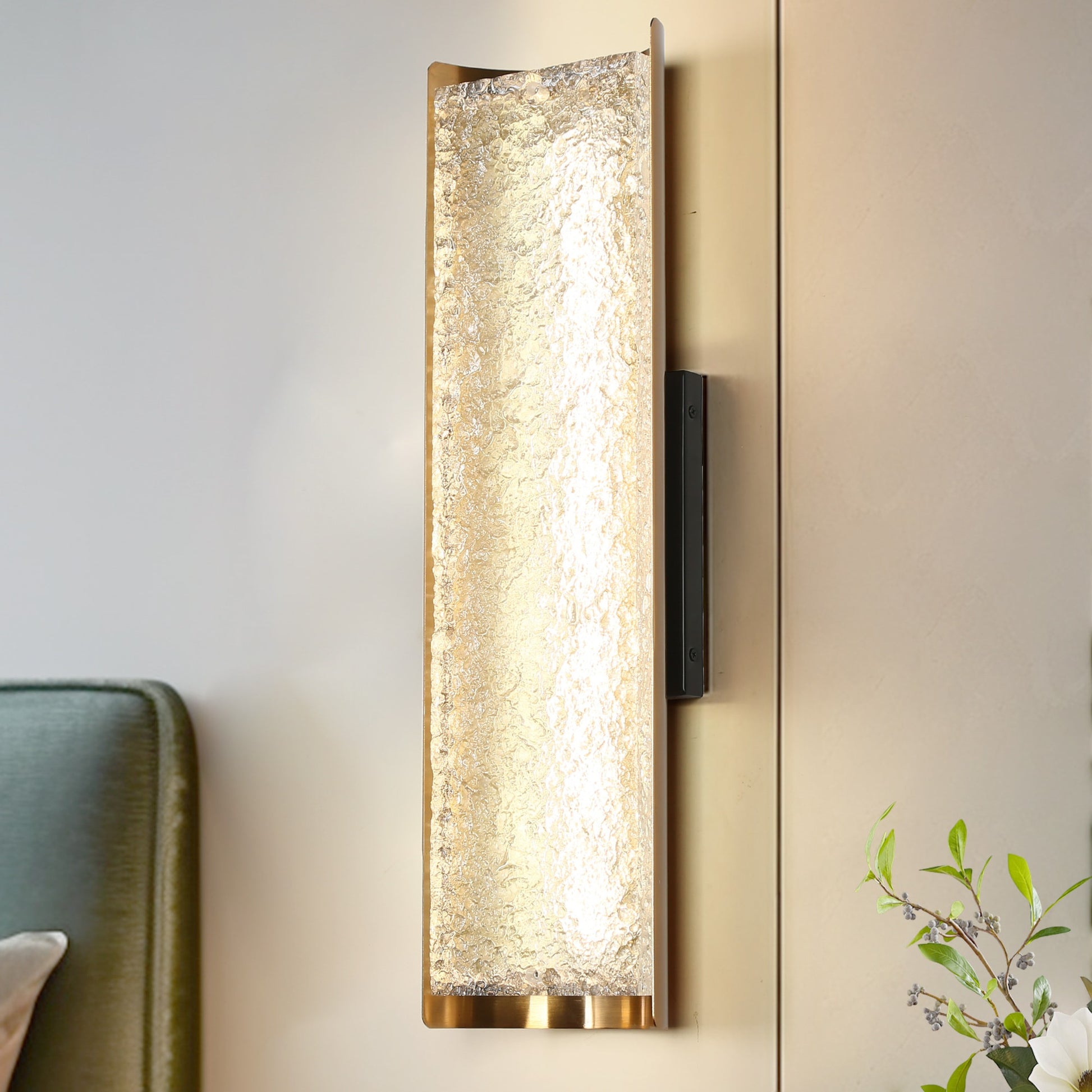 Uolfin 6.3-in W 1 -Light Polished Black Integrated LED Wall Sconce