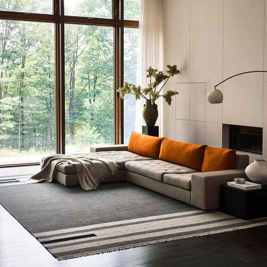 nuLOOM Black Brooklyn Tasseled Wool 8ft. x 10ft. Black Area Rug