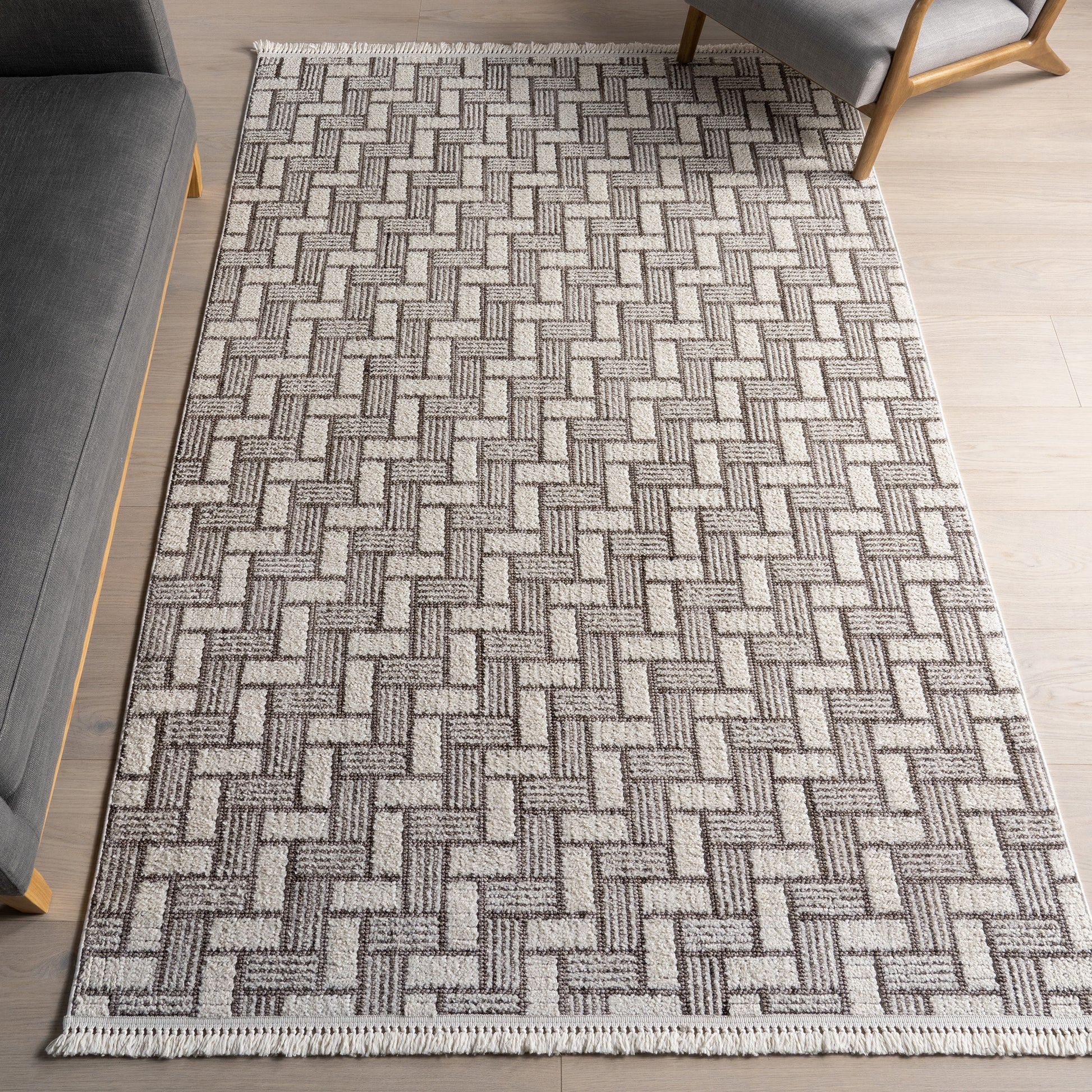 nuLOOM Alora Geometric Tassels 9ft. x 12ft. Ivory Area Rug