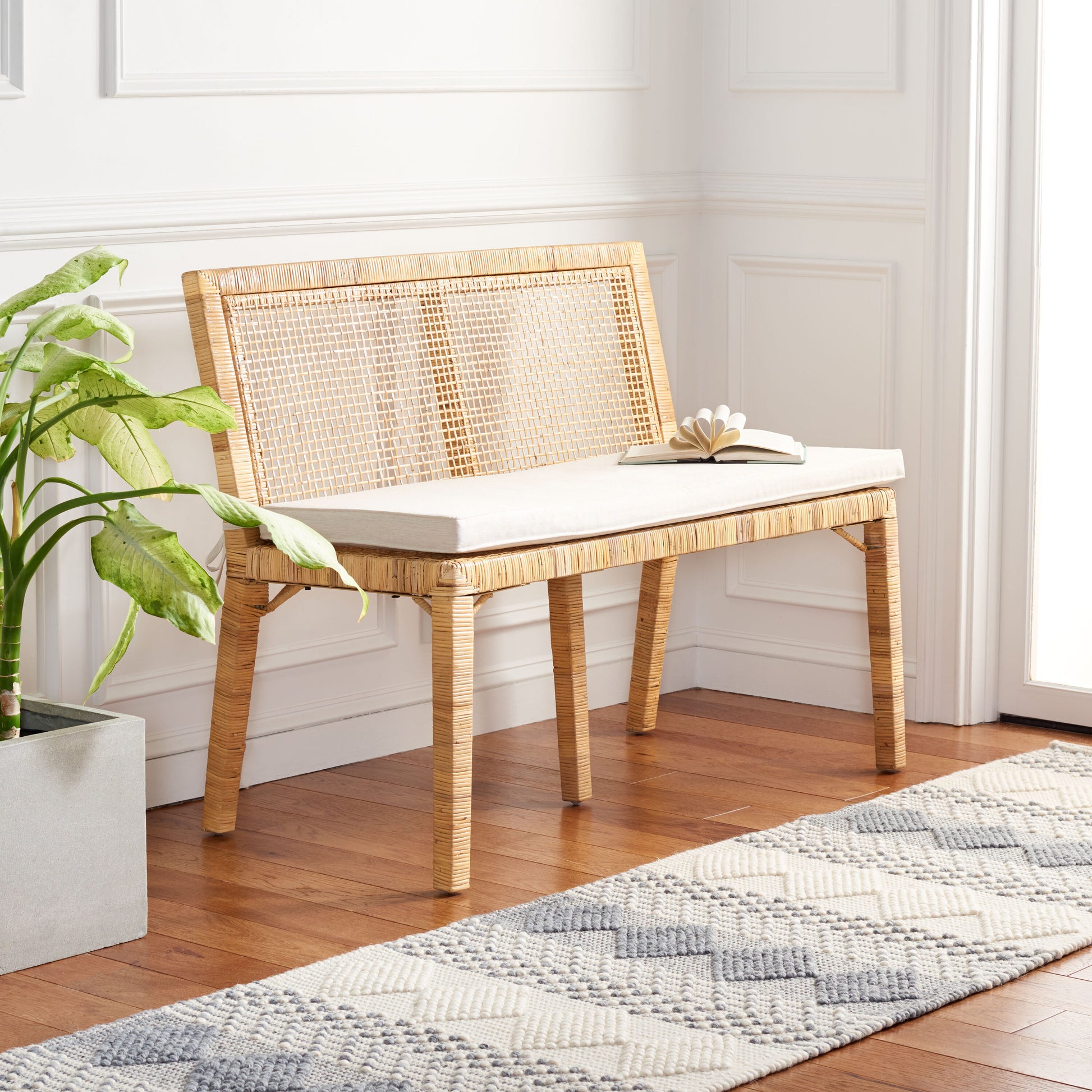 Safavieh Civility Coastal Natural/White Accent Bench 44.48-in x 23.22-in x 34.25-in