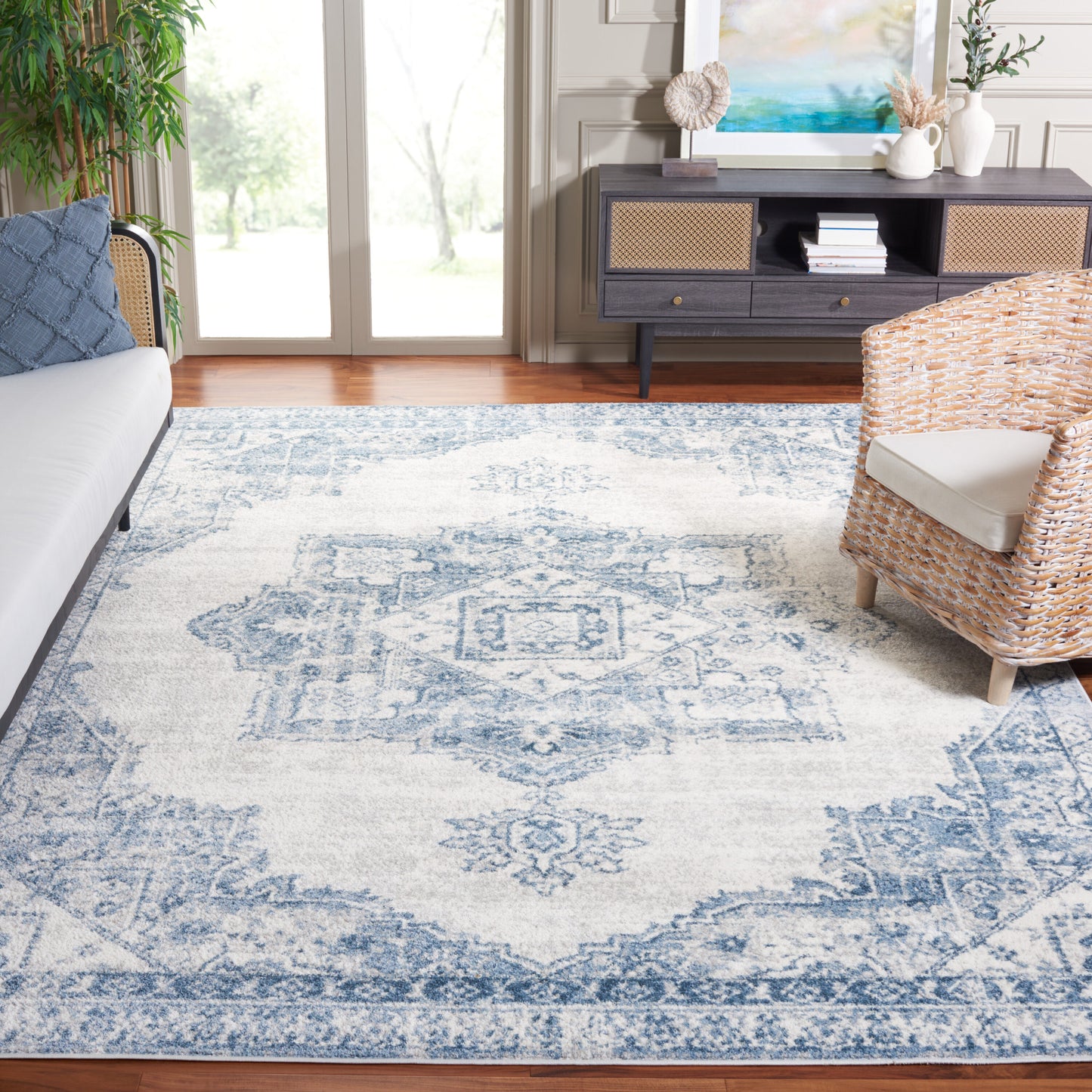 Safavieh Layla 10 x 14 (ft) Loomed Polypropylene Ivory Gray/Blue Rectangular Indoor Medallion Mid-Century Modern Professionally Clean Only Area rug