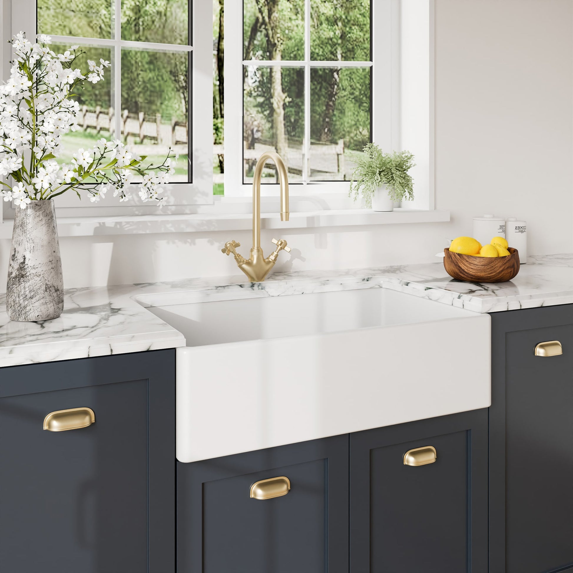 nuie  White Kitchen Sink 30 inch Single Bowl Apron Front Farmhouse Sink with Central Waste Position Fireclay Ceramic Kitchen Sinks Farmhouse Sinks for Kitchens 30x18x8.5 White