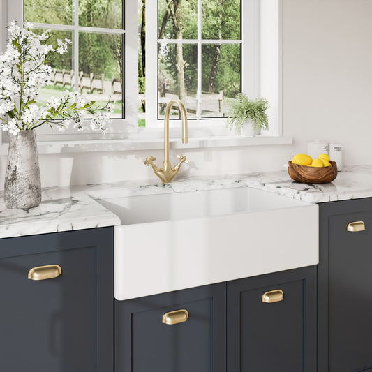 nuie  White Kitchen Sink 30 inch Single Bowl Apron Front Farmhouse Sink with Central Waste Position Fireclay Ceramic Kitchen Sinks Farmhouse Sinks for Kitchens 30x18x8.5 White