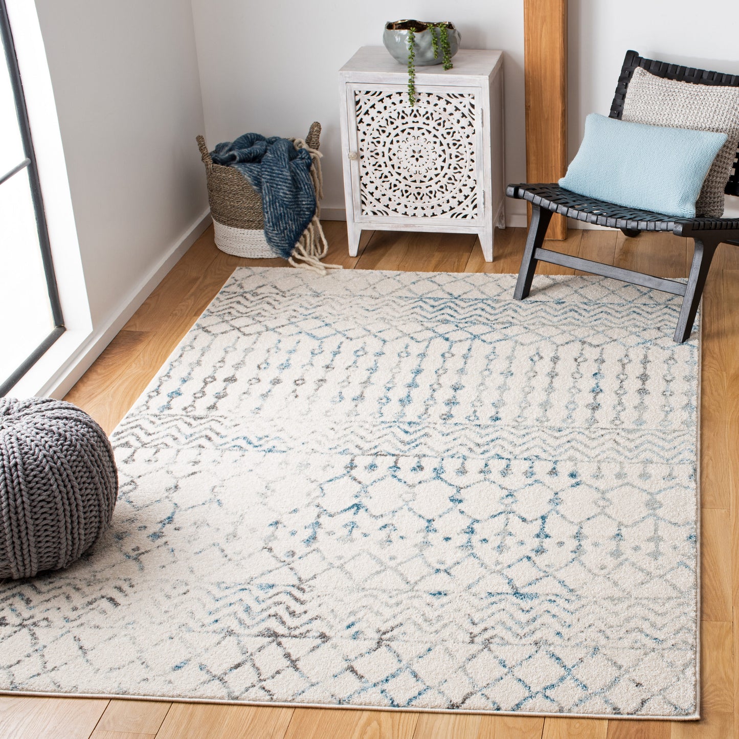 Safavieh Tulum 10 x 13 (ft) Loomed Polypropylene Ivory/Turquoise Rectangular Indoor Geometric Bohemian/Eclectic Spot Clean Only Area rug