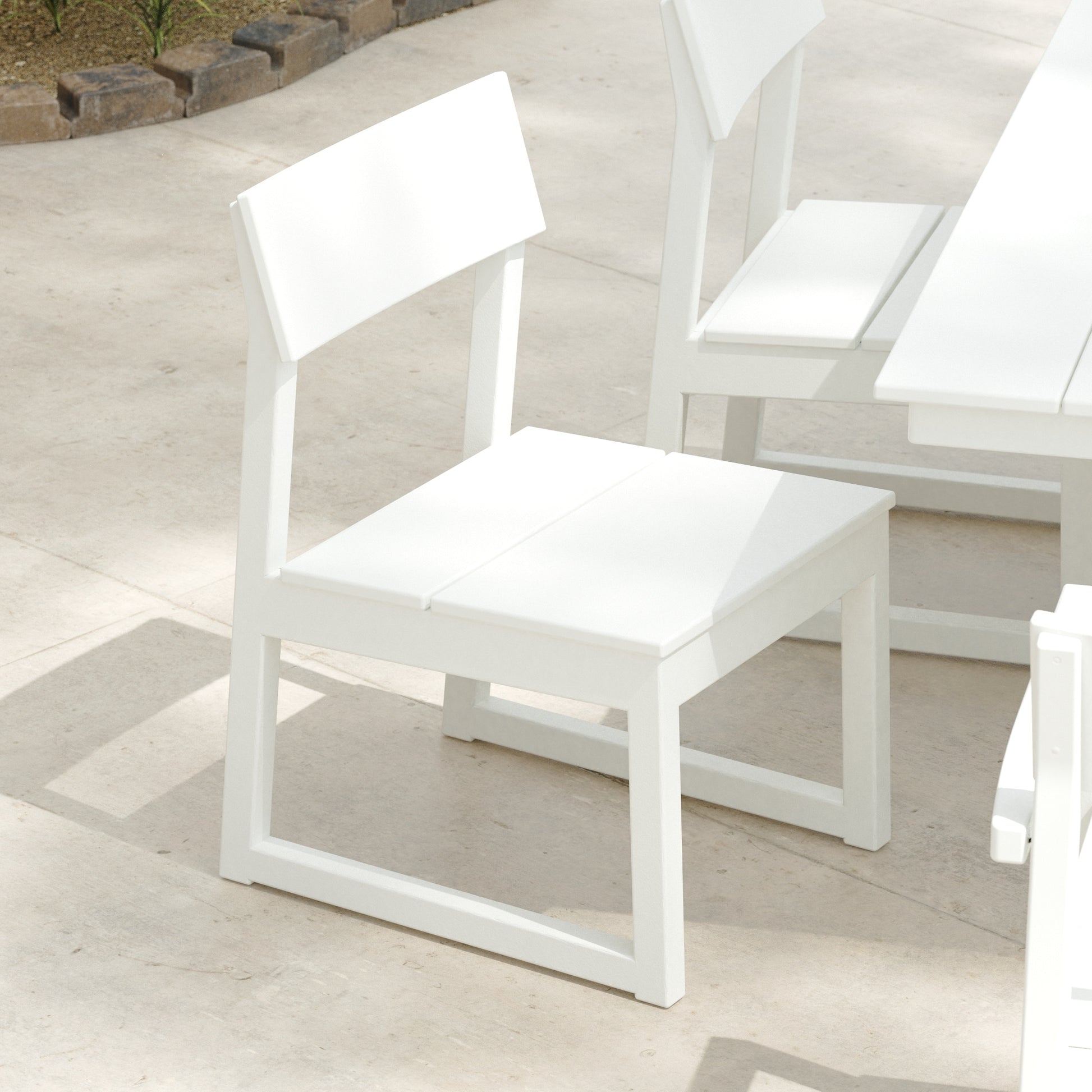 POLYWOOD Edge White HDPE Frame Stationary Dining Chair with Slat Seat