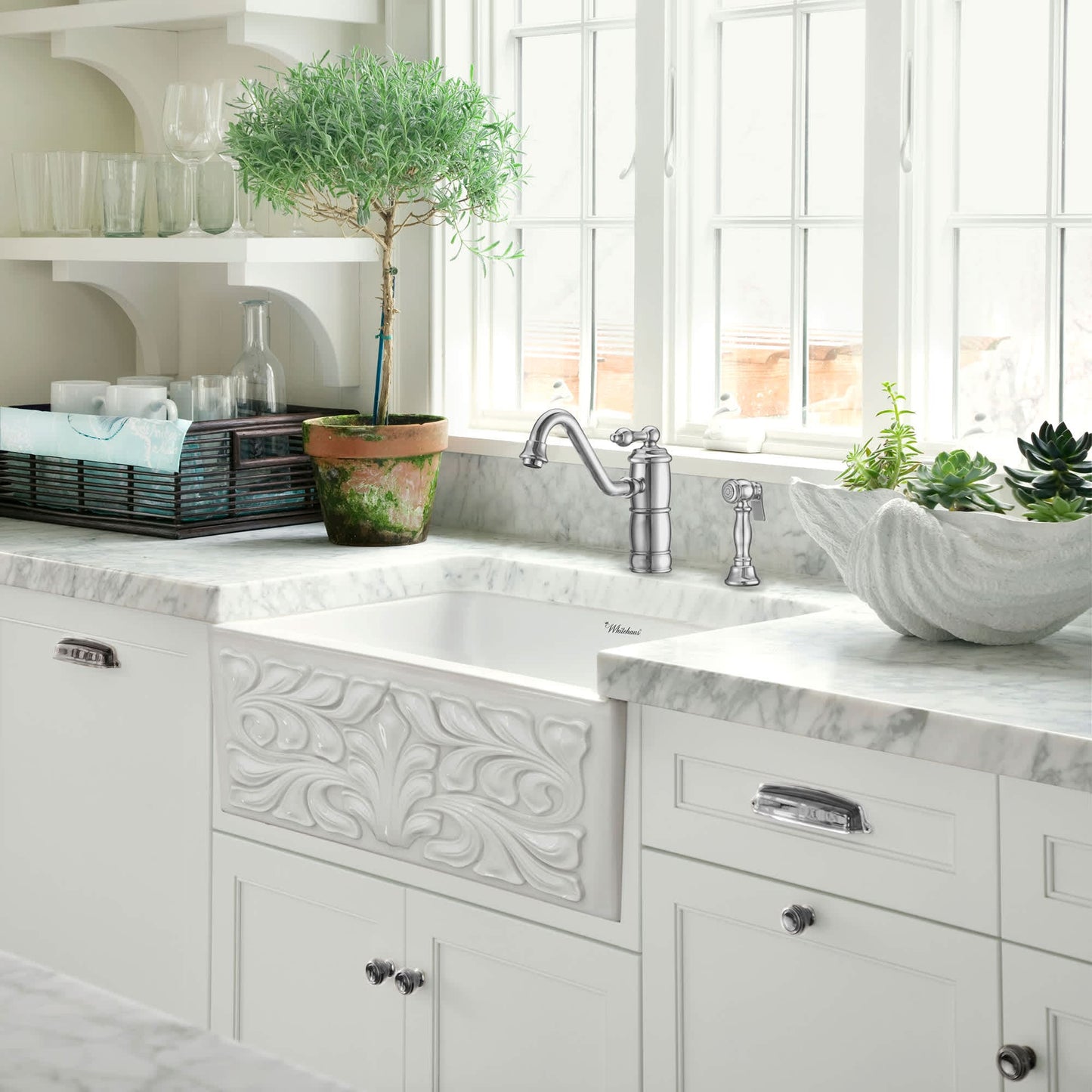 Whitehaus Collection Vintage III Plus Single Level Faucet with Traditional Swivel Spout