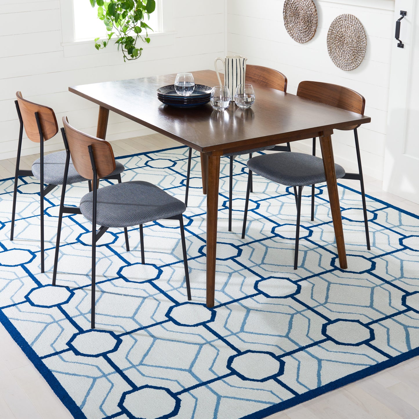 Safavieh Four Seasons 244M Ivory Grey 8ft x 10ft Contemporary Rug