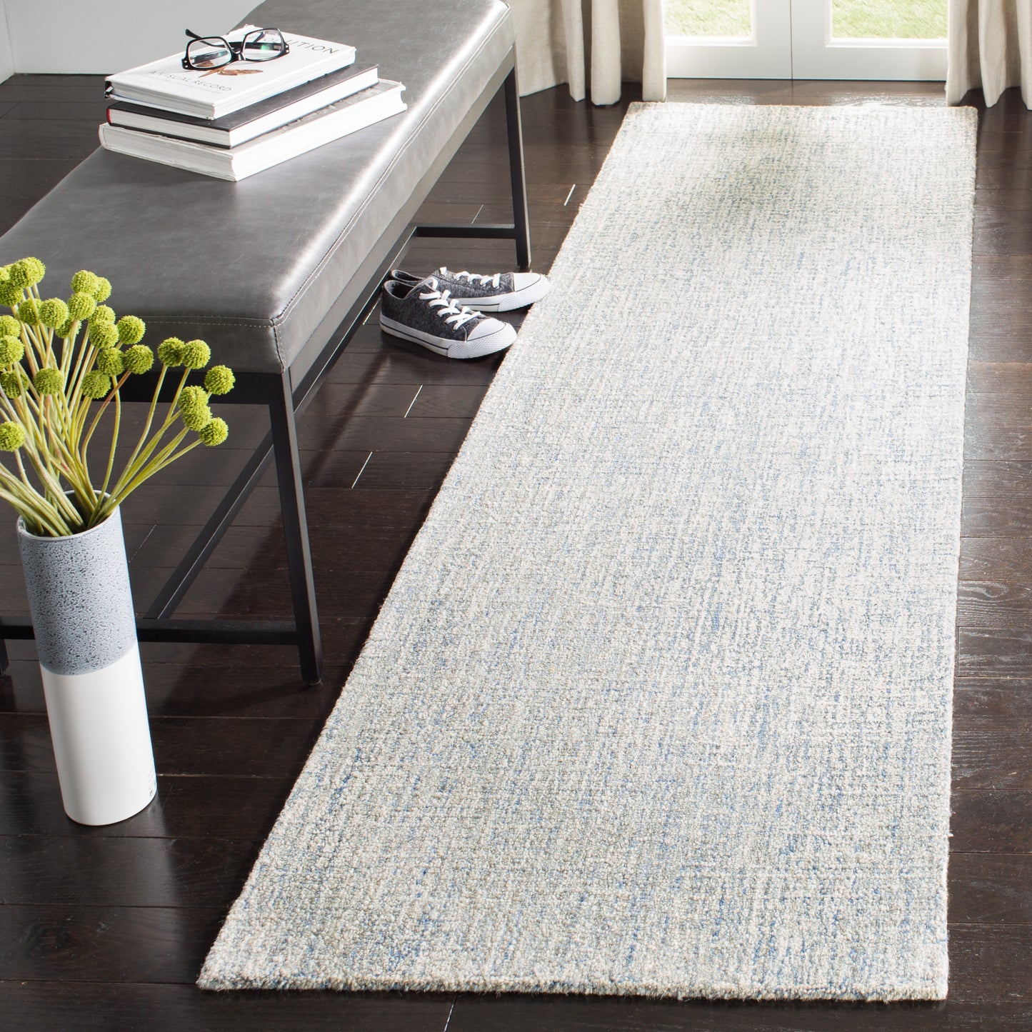 Safavieh  Abstract 471 Ivory/Blue Solid/Tonal 2ft-3in x 18ft Runner Rug