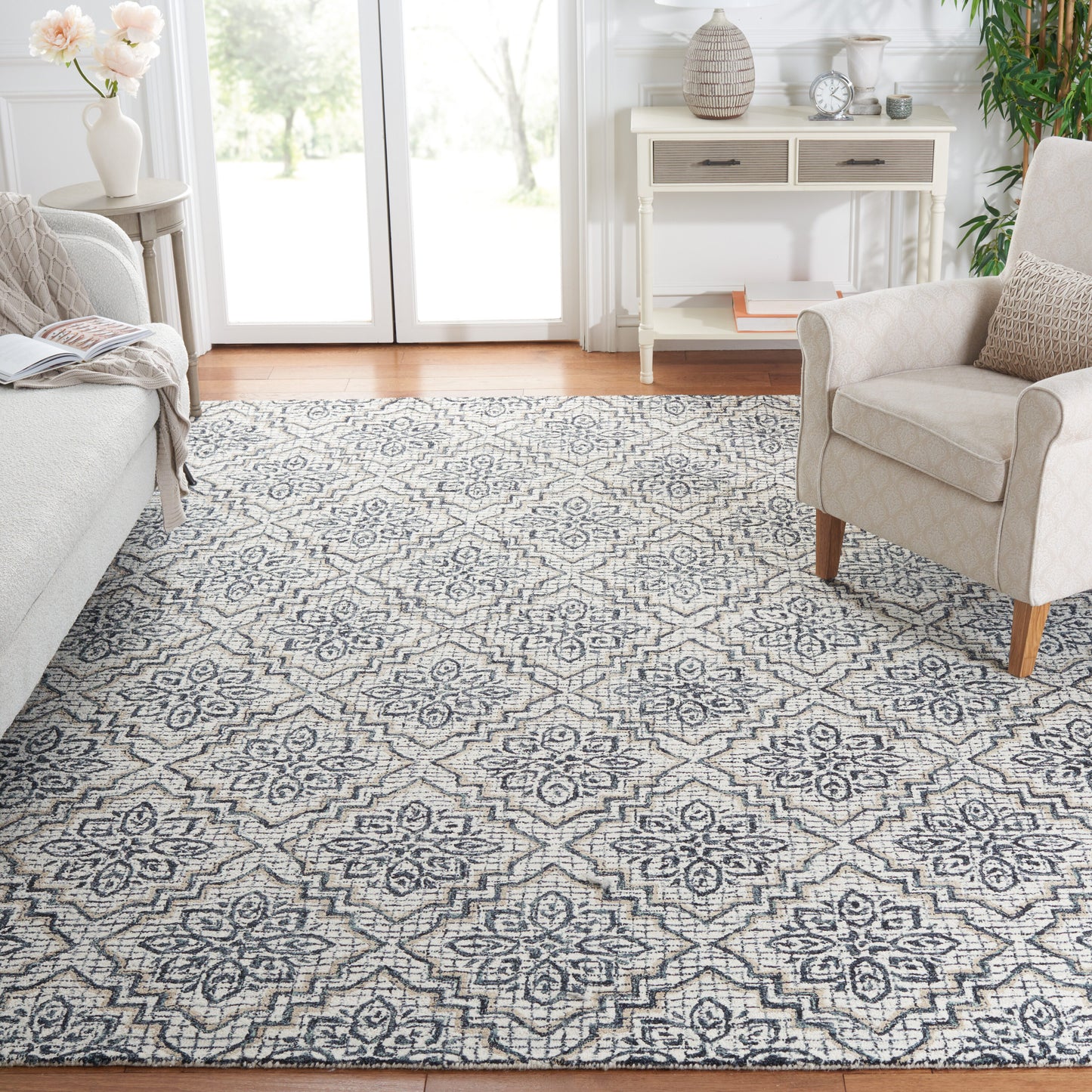 Safavieh  Abstract 201 Ivory/Navy Traditional 6ft x 9ft Medium Rectangle Rug
