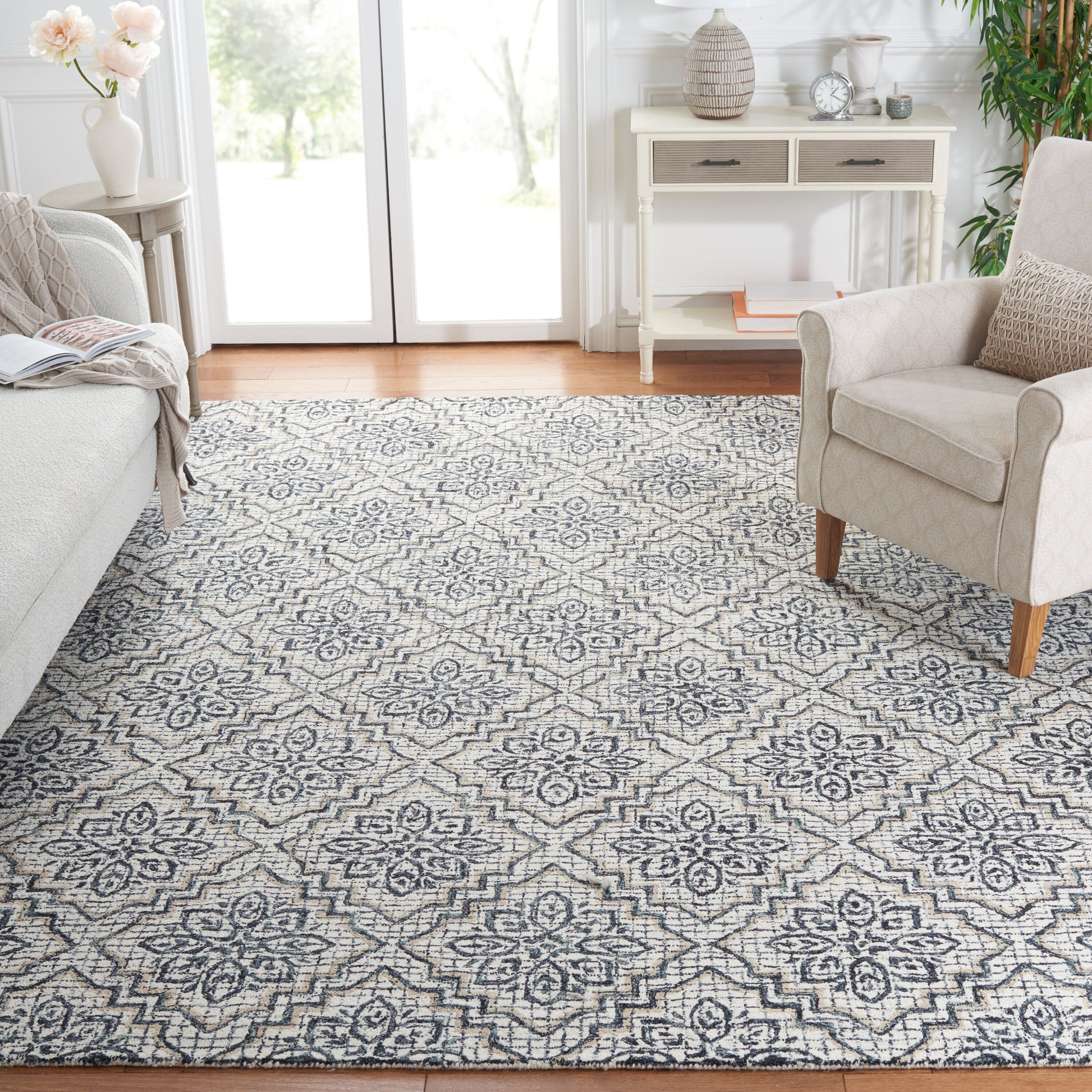 Safavieh  Abstract 201 Ivory/Navy Traditional 6ft x 9ft Medium Rectangle Rug