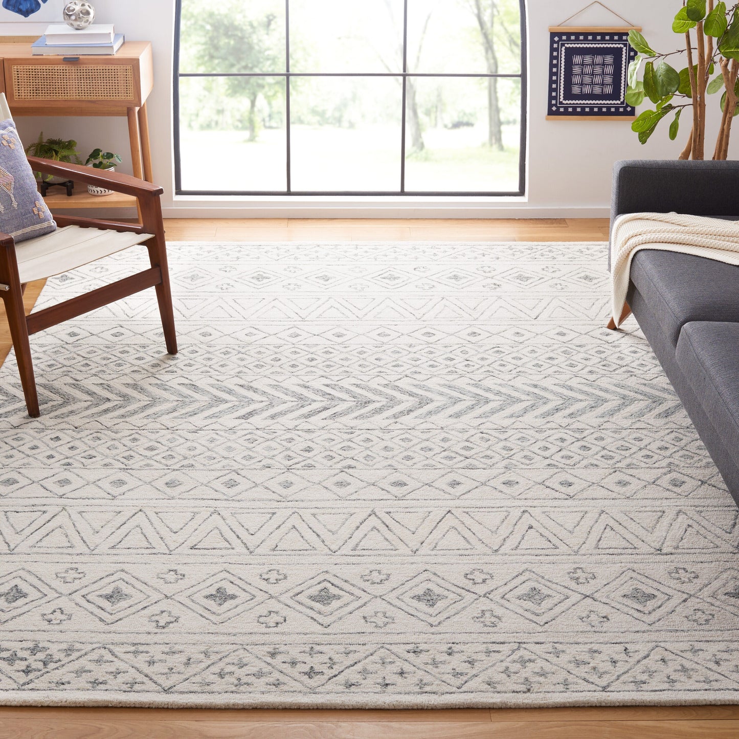 Safavieh  Metro 353 Ivory/Gray Bohemian 8Ft x 10Ft Large Rectangle Rug