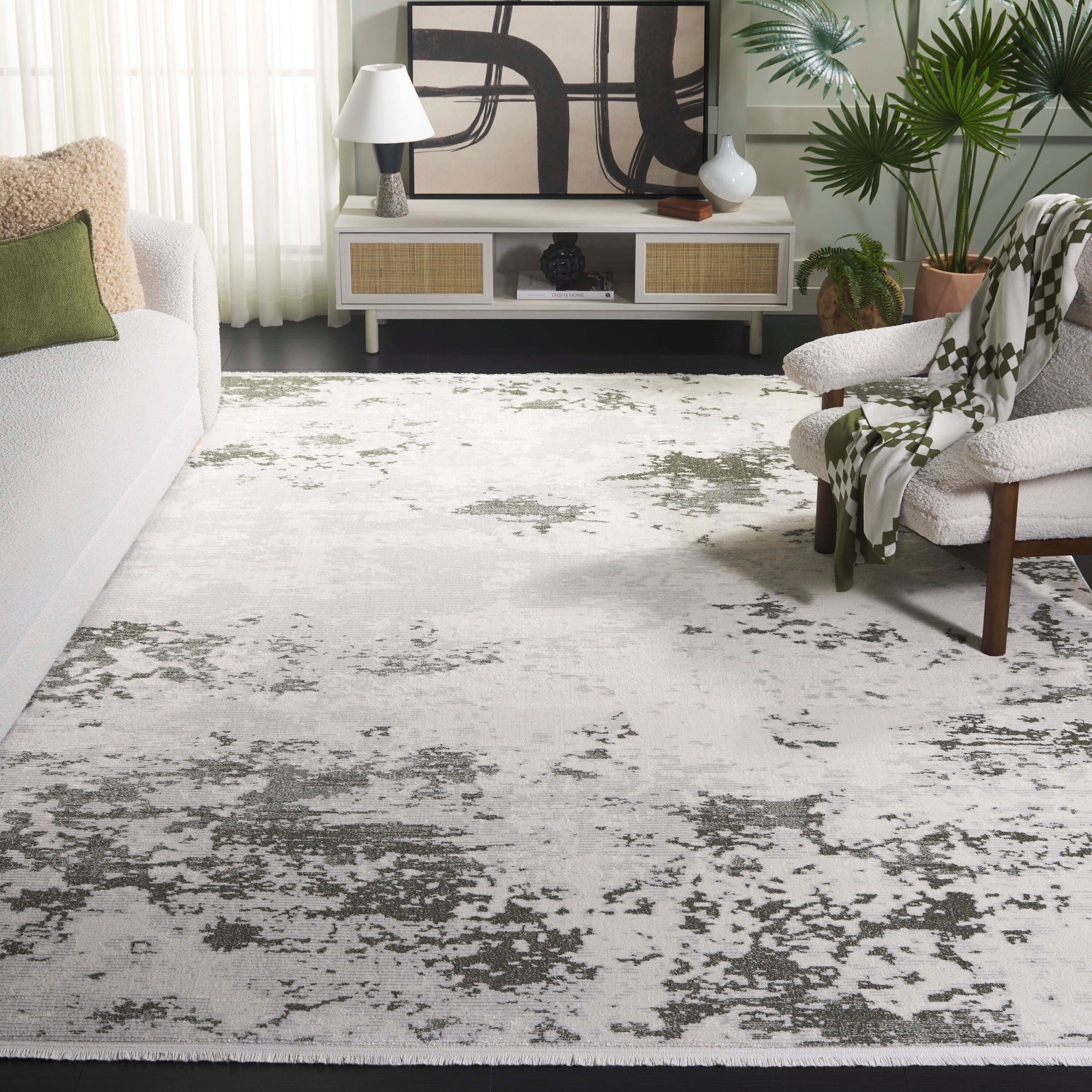 Safavieh Emerald 546Y Green/Grey 8 x 10 Rectangular Area rug