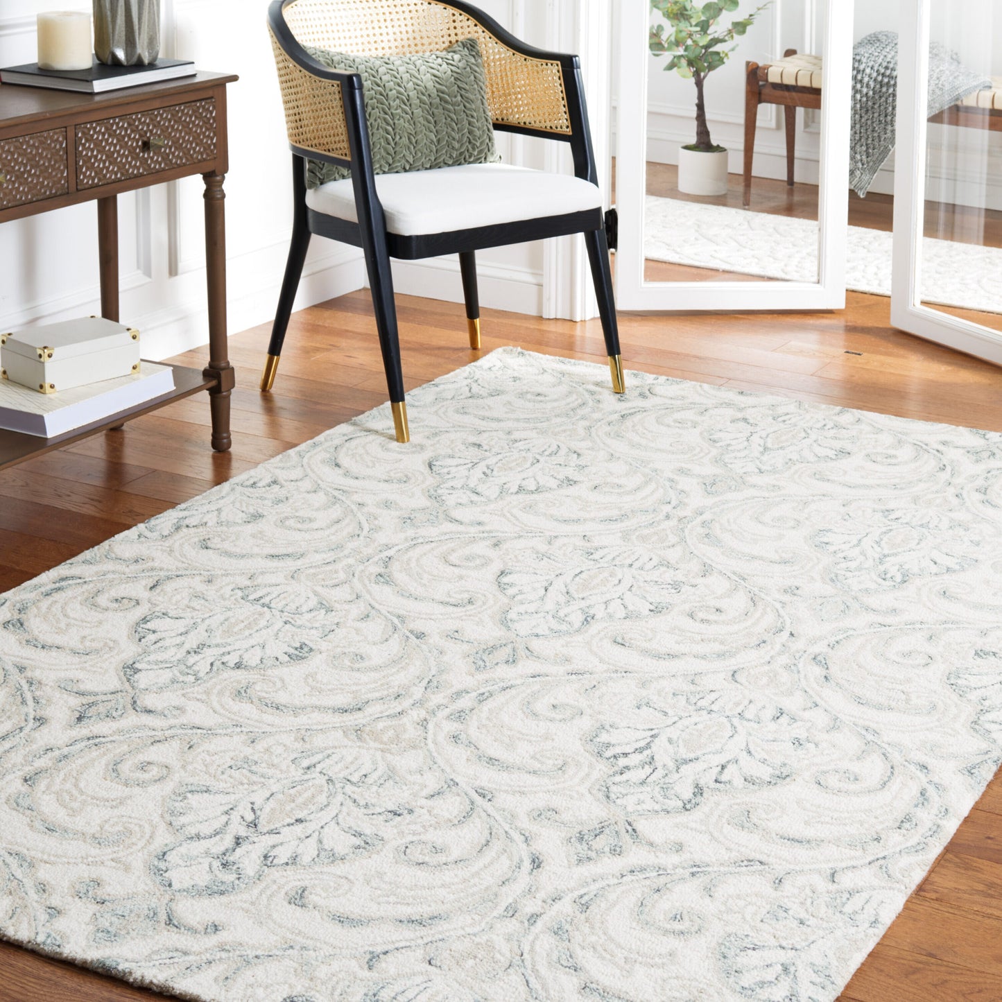 Safavieh  Micro-Loop 532 Ivory/Gray Traditional 5ft x 8ft Medium Rectangle Rug