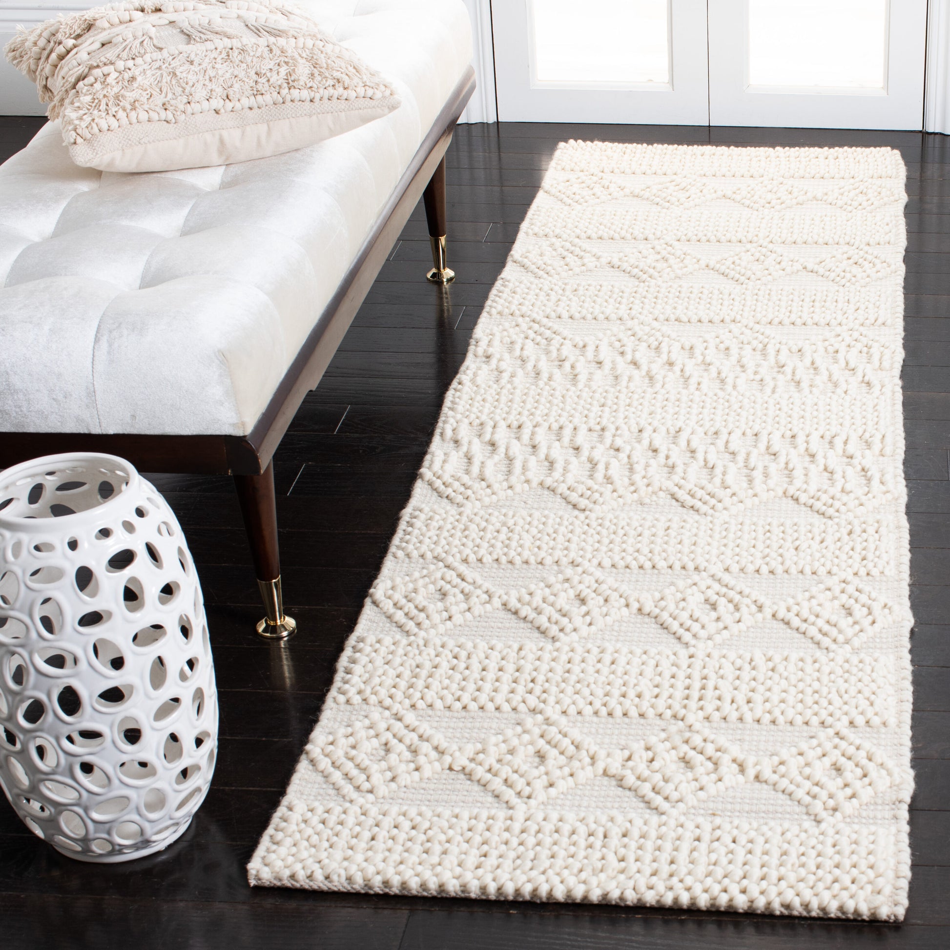 Safavieh  Natura 102 Ivory Bohemian 2ft-3in x 18ft Runner Rug