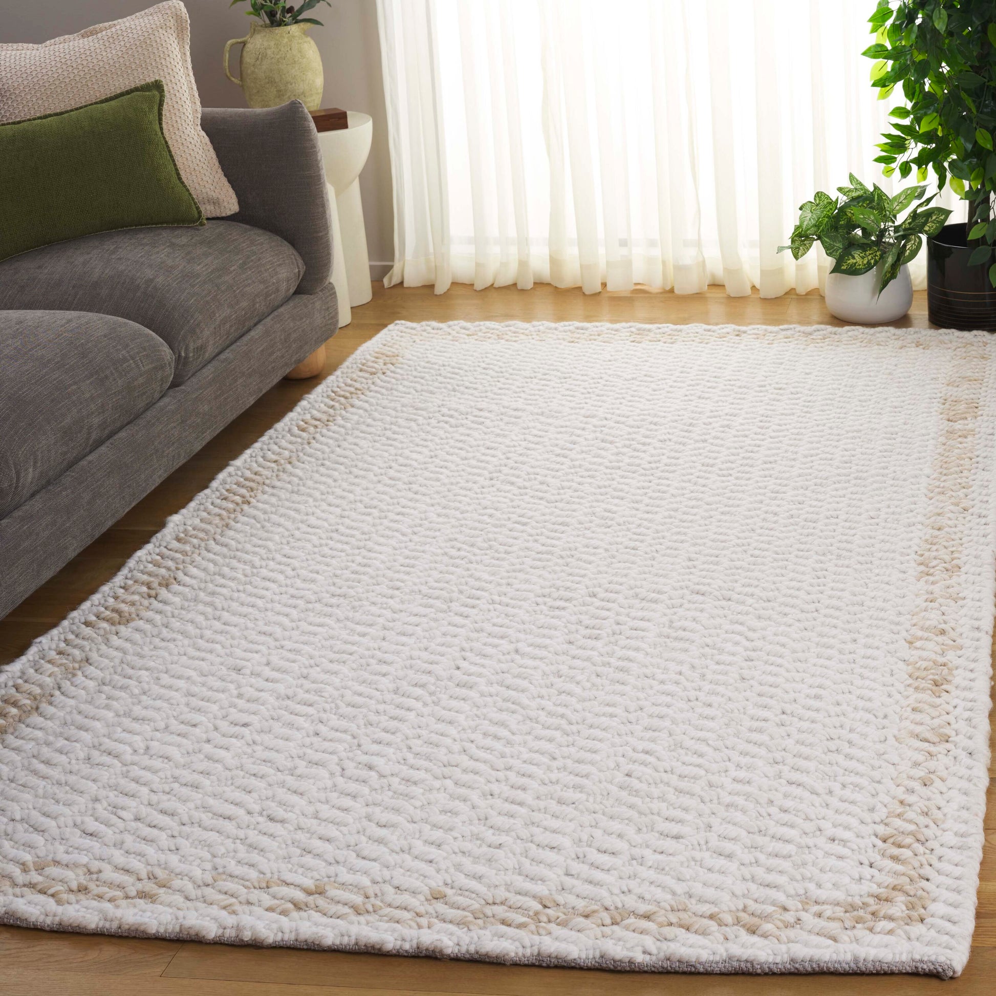 Safavieh  Natura 713 Beige/Ivory Washable 5ft x 8ft Medium Rectangle Rug