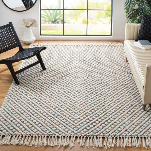 Safavieh  Natura 357 Ivory/Black Contemporary 6ft x 9ft Medium Rectangle Rug