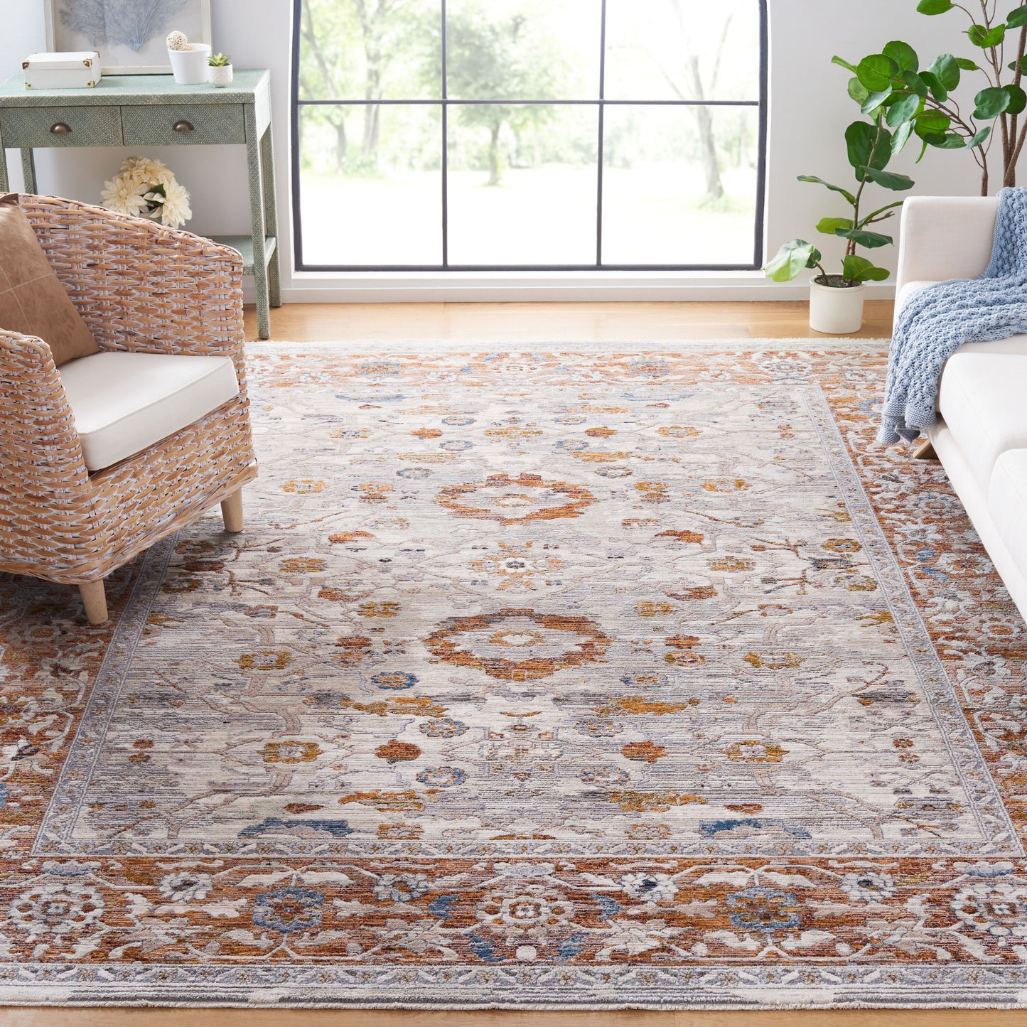 Safavieh Heirloom  724A Ivory Grey/Rust 8 x 10 Area rug