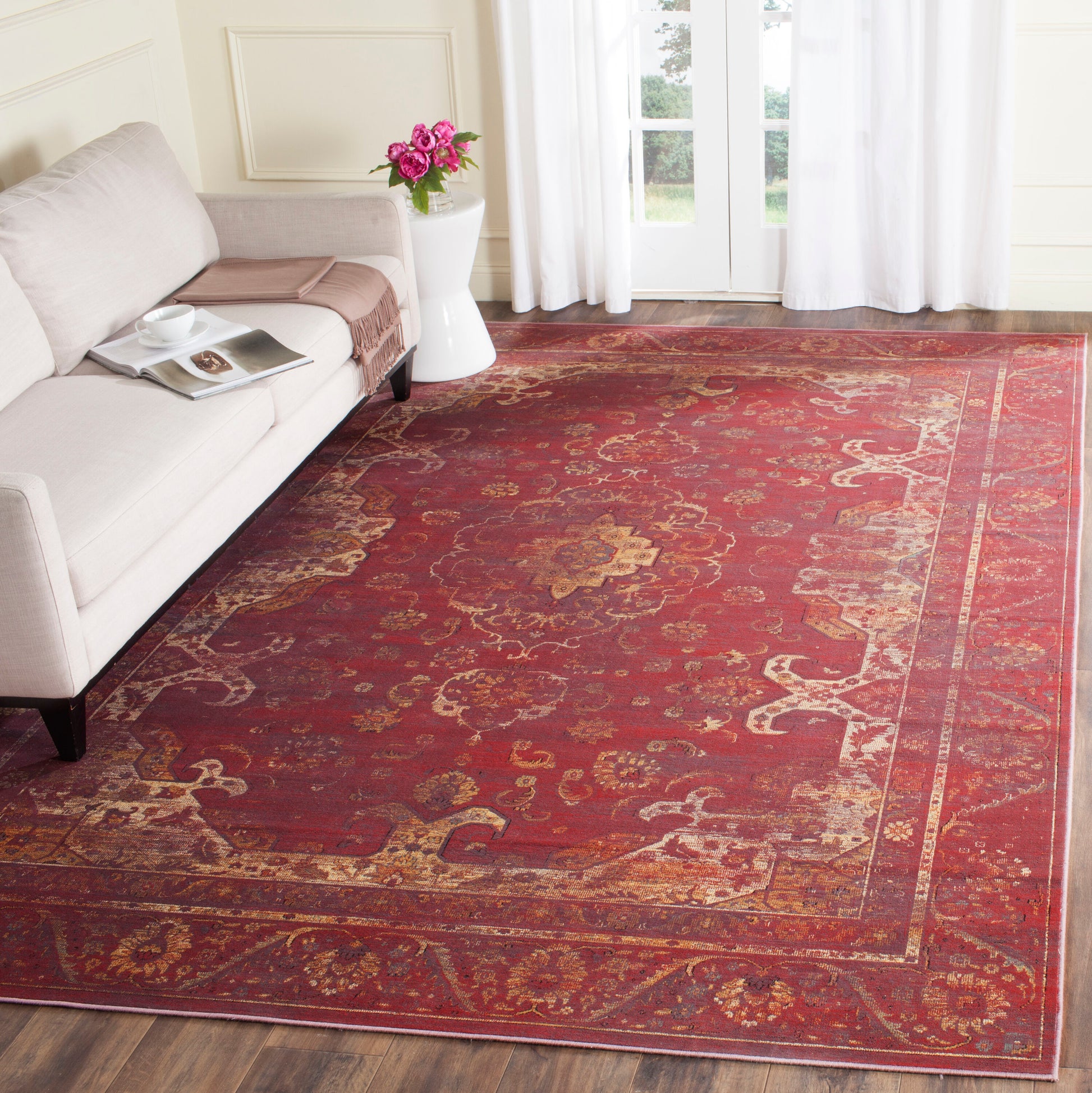 Safavieh Vintage 137-2888 Purple Fuchisa 9 x 12 Rectangular Area rug