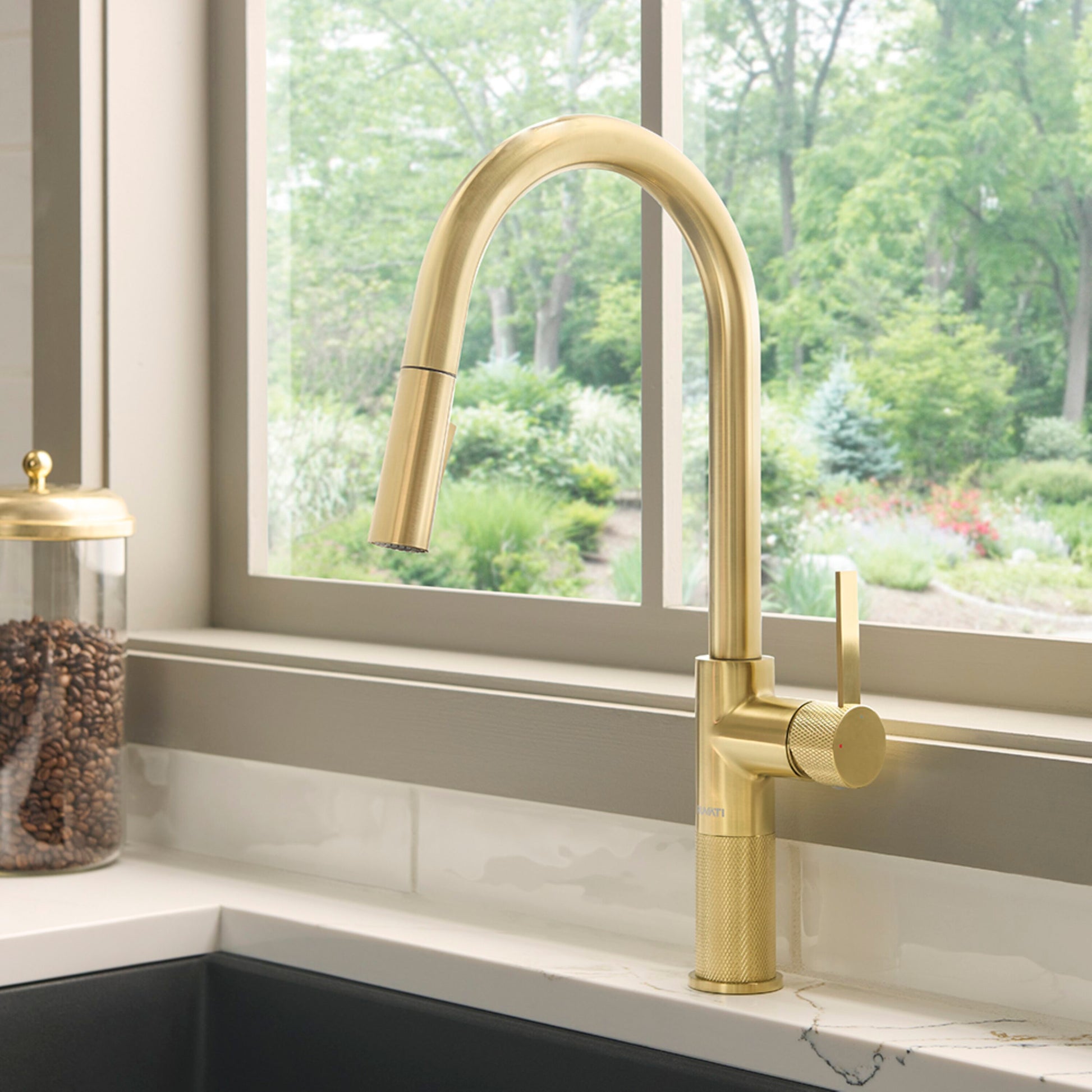 Ruvati Isola Brushed Gold Single Handle Deck-mount Pull-out Kitchen Faucet with Sprayer